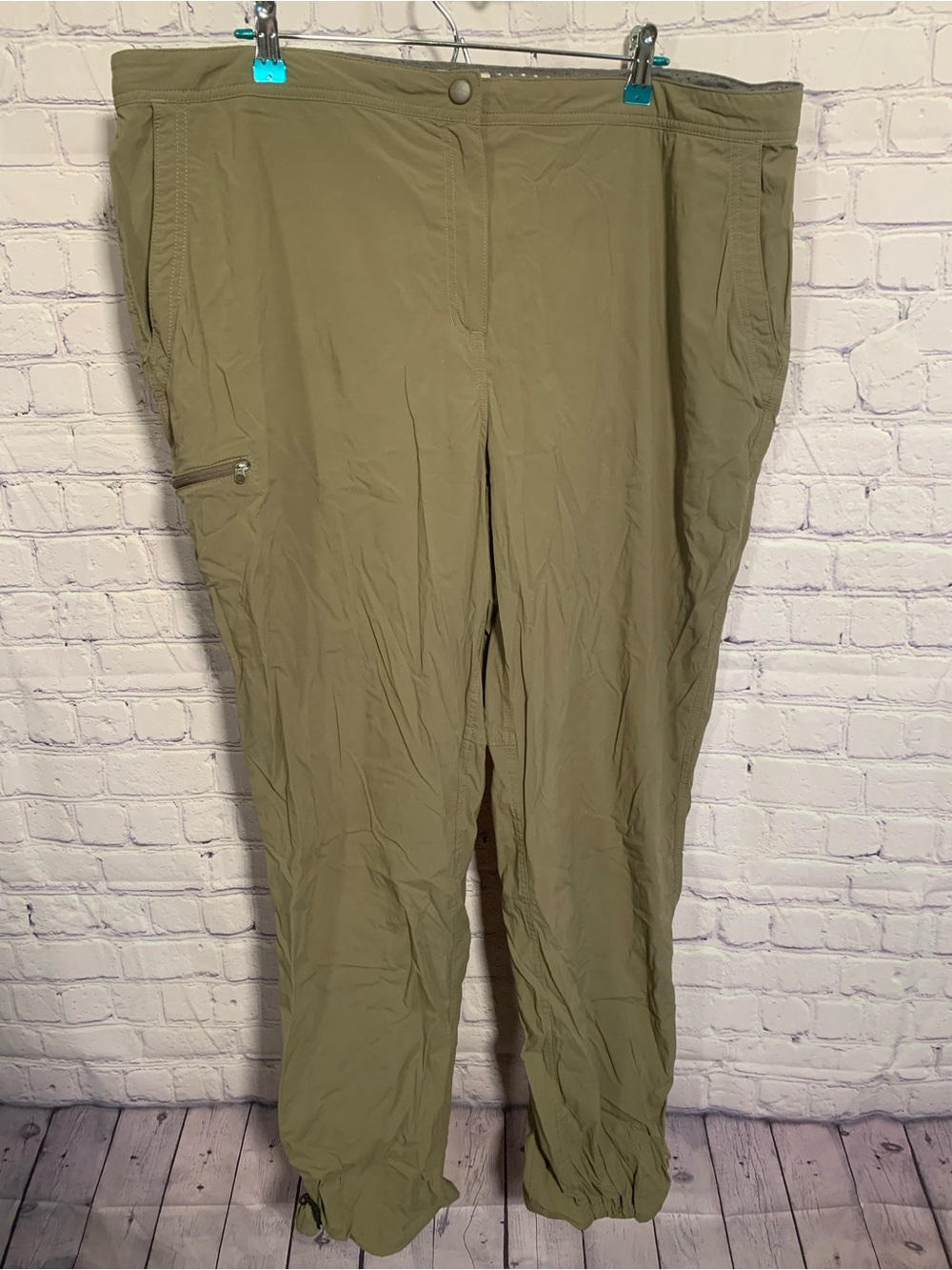 L.L.Bean Womens Supplex Activewear Pants Nylon Hiking Khaki 18W Outdoor Casual